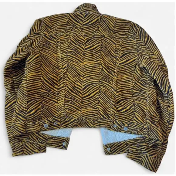 Levi Strauss & Co. Corduroy Sherpa Lined Tiger Stripe Trucker Jacket - Picture 8 of 8
